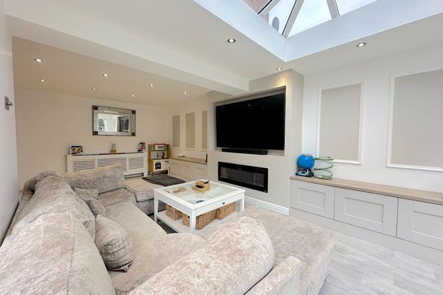 17, Hartland Road, Tipton photo 3