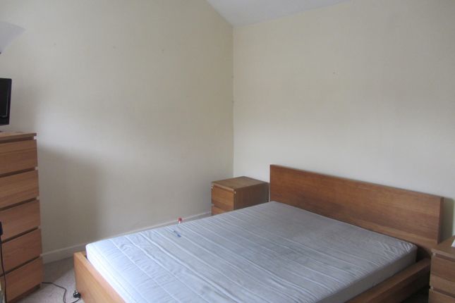 24b, Cardiff photo 3