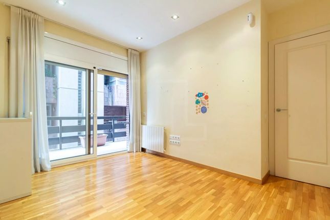 Apartment for sale in Barcelona, 08001, Spain