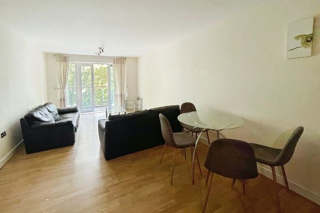 Flat 129, Oceana Boulevard,, Orchard Place, Hampshire photo 2