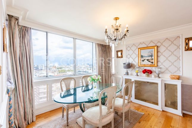 Thumbnail Flat for sale in Quadrangle Tower, Hyde Park