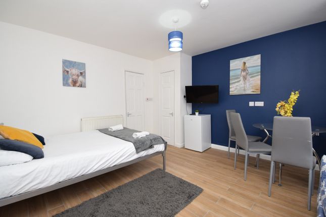 Thumbnail Flat to rent in Room 1, Maybank Avenue, Wembley, Greater London
