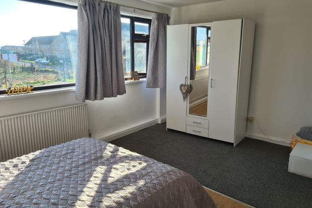 Room to rent in Long Riding, Basildon