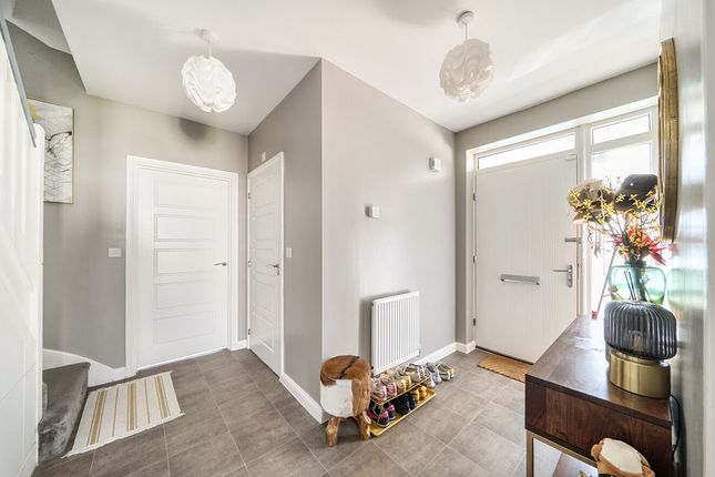 6, Tullick Way, Coulsdon photo 3