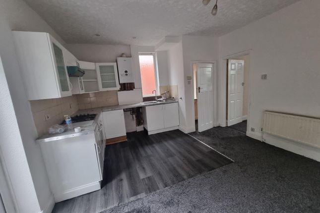 104, Victoria Street, Chadderton photo 2