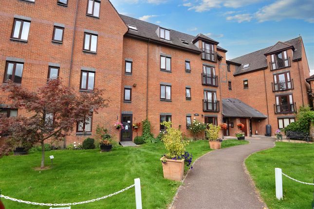 Barnaby Mead, Gillingham SP8, 2 bedroom flat for sale - 66386533 ...