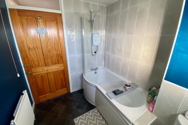 Terraced house for sale in Wood End, Ropsley, Grantham