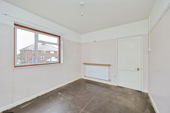 70, The Oaklands, Swaffham photo 3