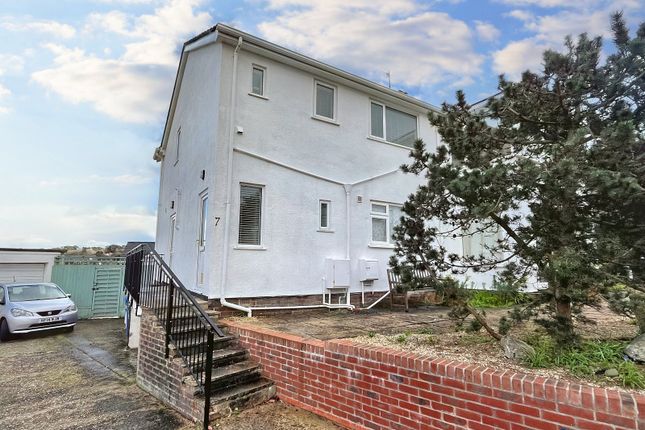 Flat for sale in Daylesford Close, Whitecliff, Poole, Dorset