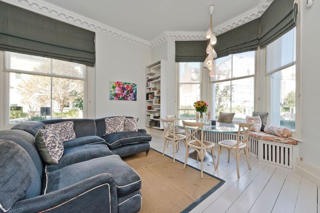 Flat for sale in Oxford Gardens, North Kensington
