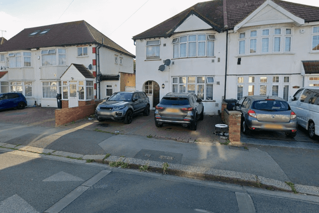 One Bed Flat To Rent On Martindale Road, Hounslow Tw4