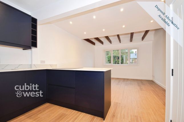 24 Perryfield Road, Crawley photo 2