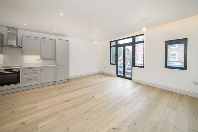 Flat 1, 1st Floor, 76, Northfield Avenue, London photo 3