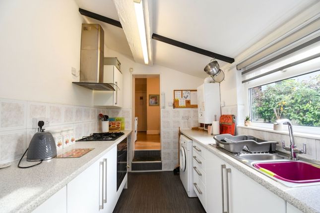 12 Tetlow Grove, Manchester photo 4