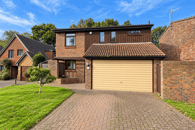 4-bed detached on Portfield Close, Bexhill on Sea, £425,000