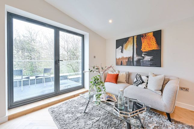 Thumbnail Flat for sale in Inglis Road, Ealing Common