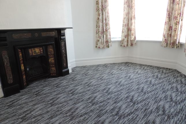 19, Malefant Street, Cardiff photo 5