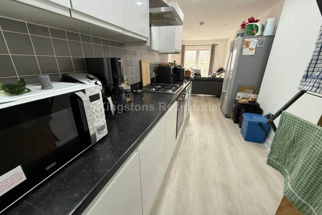 105, Wyeverne Road, Cardiff photo 3
