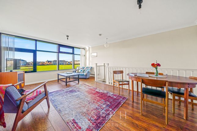 29 Witney Close, Ipswich photo 3