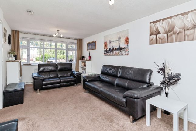 29, Inglemere Drive, Stafford photo 3