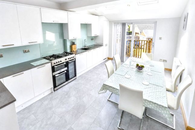 8, Western Hill, Bishop Auckland photo 3