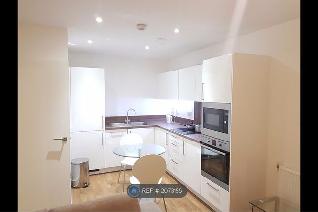 Flat to rent in Bramwell Way, London