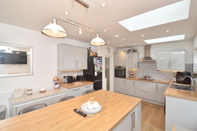 22, Holsom Close, Bristol photo 3