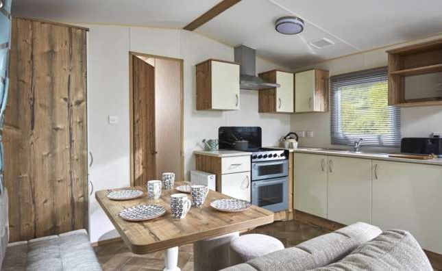 Mobile/park home for sale in Milford On Sea, Hampshire