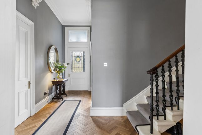 44 Hamilton Park Avenue, Glasgow photo 2