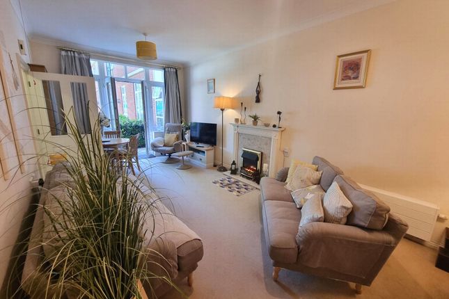 Flat for sale in Farthing Court, Langstone Way, Mill Hill