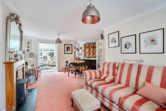 The Corner House, 5 Arundell, Bridport photo 2