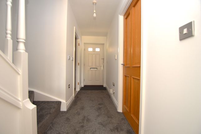 53, Kings Wood Park, Epping photo 5