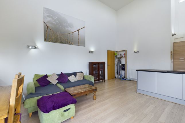 Flat 32, Bush House, Shooters Hill photo 3
