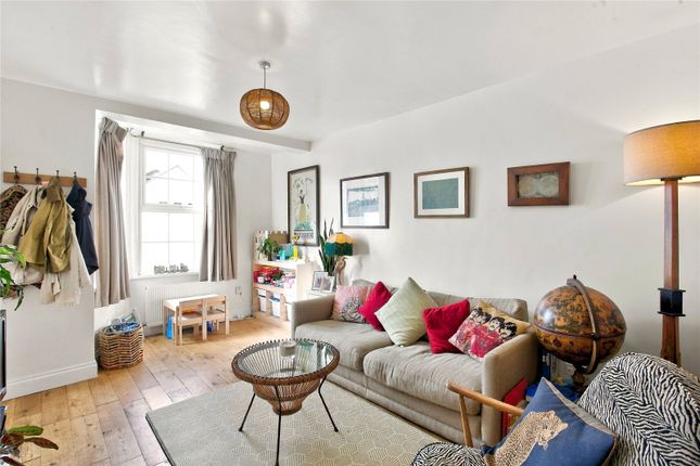 39, Lessingham Avenue, Tooting photo 4