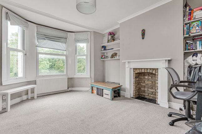 Flat to rent in Fulham Palace Road, Bishops Park