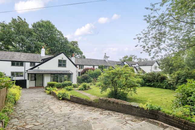 Thumbnail Cottage to rent in Roe Green, Worsley