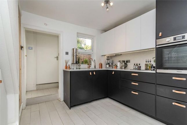 96 Greys Hill, Henley-On-Thames photo 4