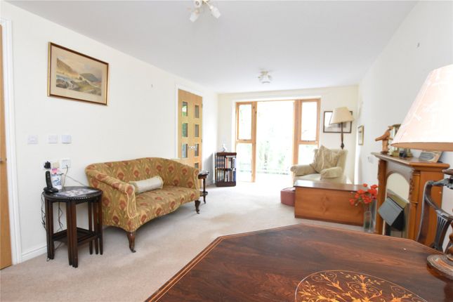 Flat 25, Ellisfields Court,, Mount Street, Somerset photo 4