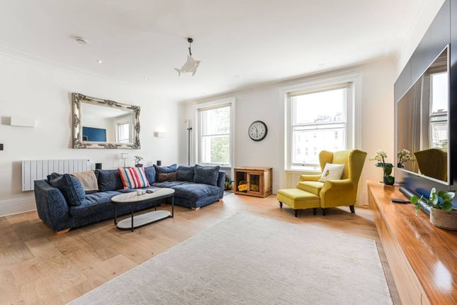 Thumbnail Flat for sale in St Georges Square, Pimlico, London