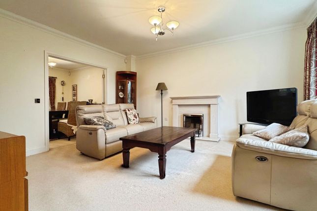 26 Priory Court, Marlborough photo 2