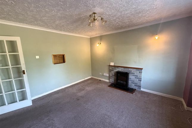 Teifi View, 6, Highmead Terrace, Llanybydder photo 4