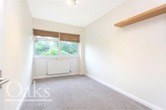 6 Le Chateau, 18, Chatsworth Road, Surrey photo 5