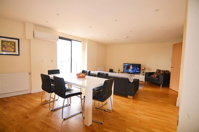 Thumbnail Flat for sale in Maltby Street, 129 Arc House, London