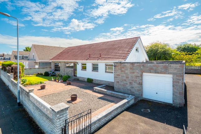 Thumbnail Bungalow for sale in Fintry Road, Grangemouth