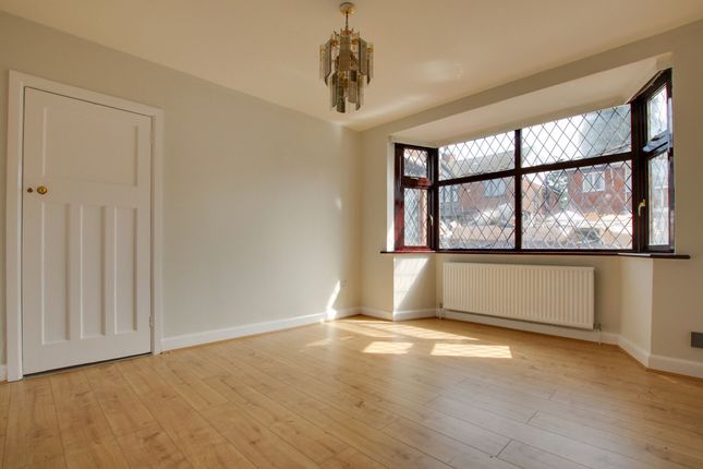 66 Homeway Road, Leicester photo 5
