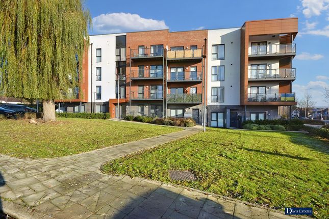 Thumbnail Flat for sale in Freesia Lodge, St. Clements Avenue, Kings Park, Harold Wood, Romford