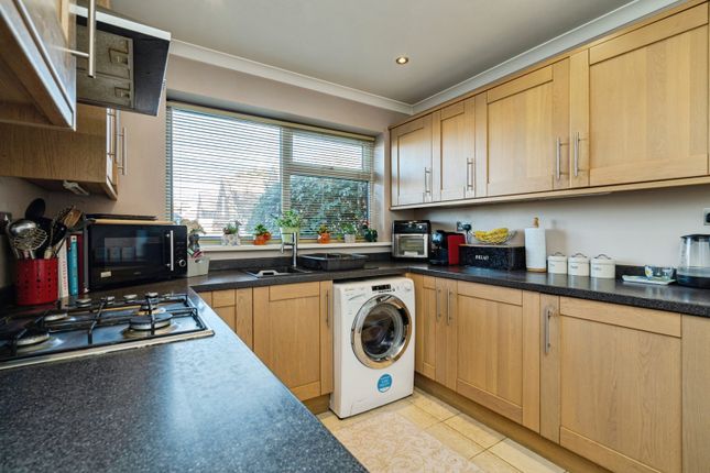 12, Waveney Close, Norwich photo 4