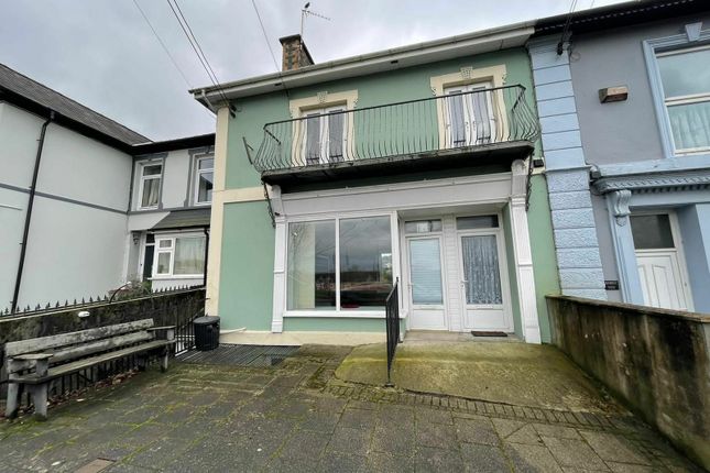 Thumbnail Retail premises for sale in Llanybydder