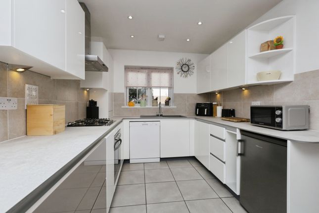 Russet Grove, Heathfield photo 3