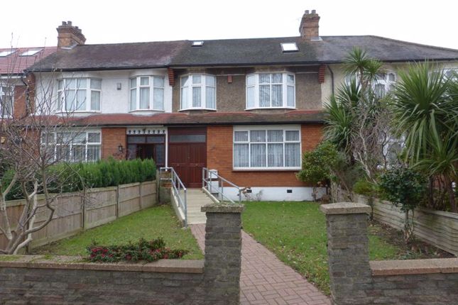 Thumbnail Terraced house to rent in Park Avenue, Enfield